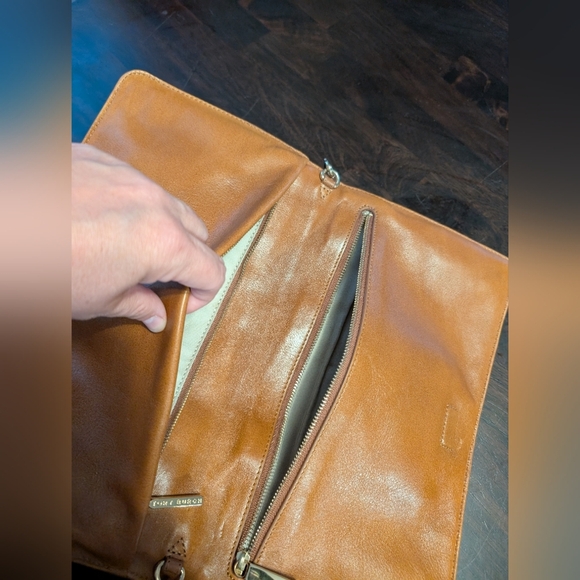 Tory Burch Reva Tan Leather Clutch - Picture 7 of 7